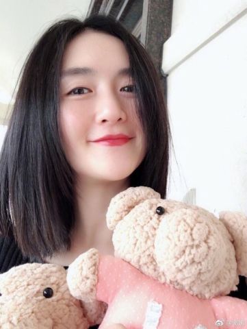 人妻精品一国产动人故事，温柔贤惠，幸福家庭生活