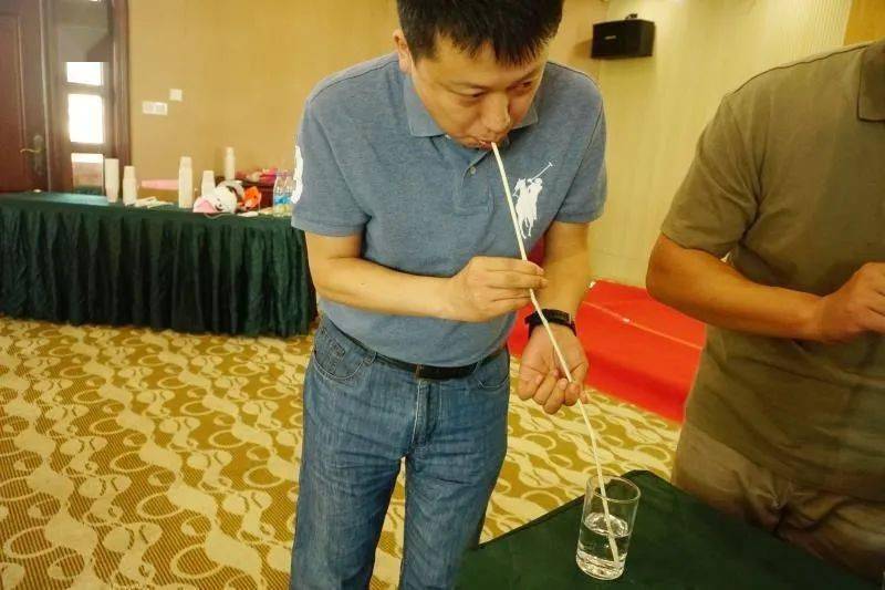 Chinesegay互射激情瞬间，真实记录，探索背后的故事与情感