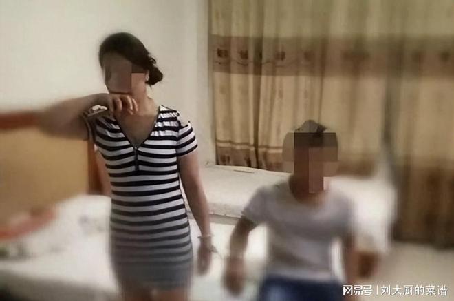 农村站街老熟女露脸引发热议，真实生活曝光，社会关注度飙升