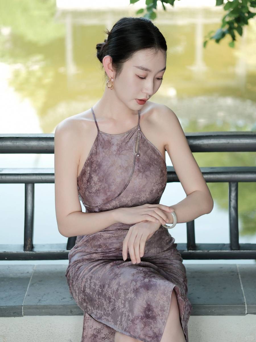 丰满人妻区二区三区春色撩人，人妻韵味十足，风情万种惹人醉