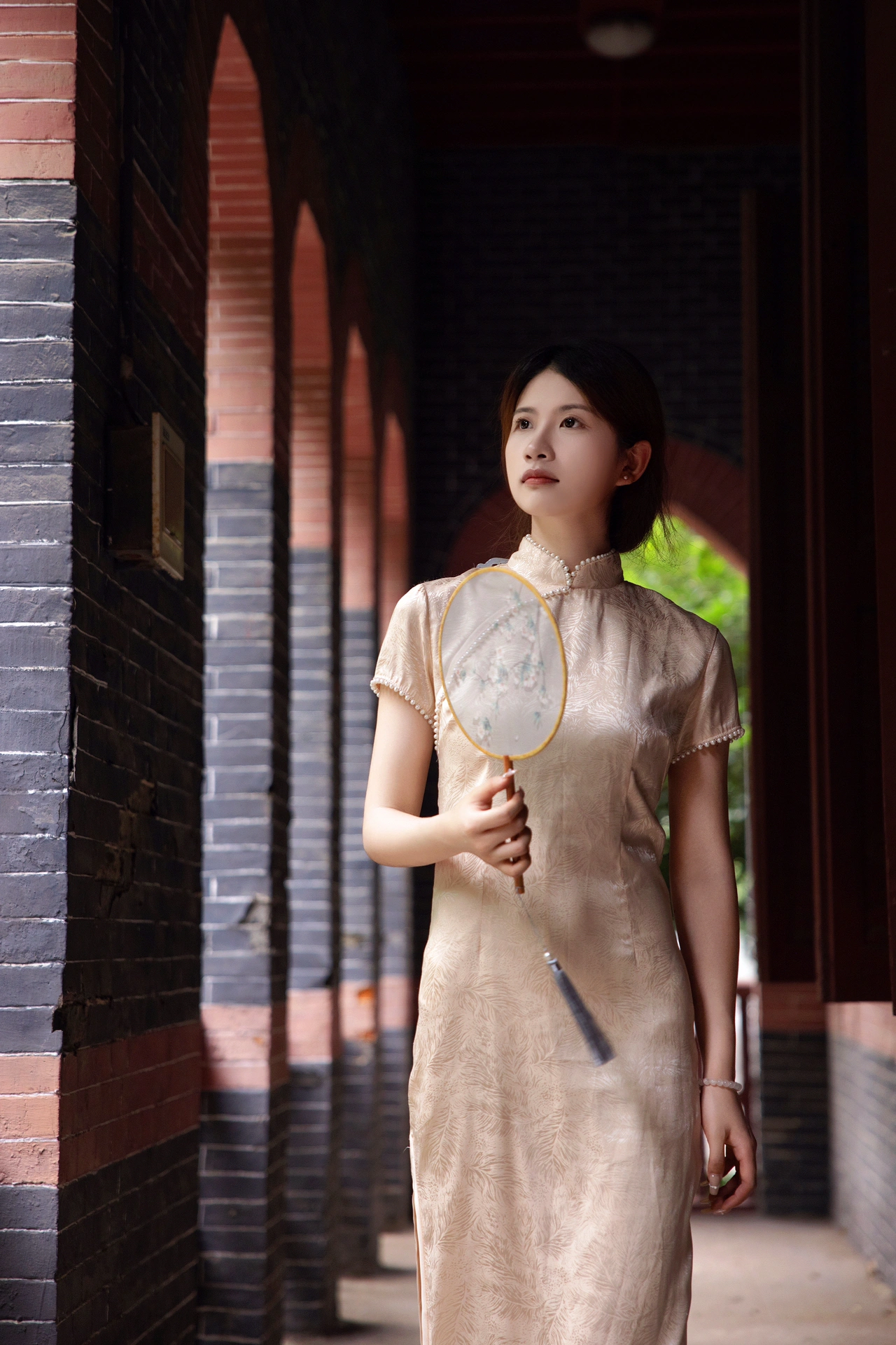 中国China人妻小嫩苞浜的独特魅力，探索东方女性之美，感受传统与现代的完美融合
