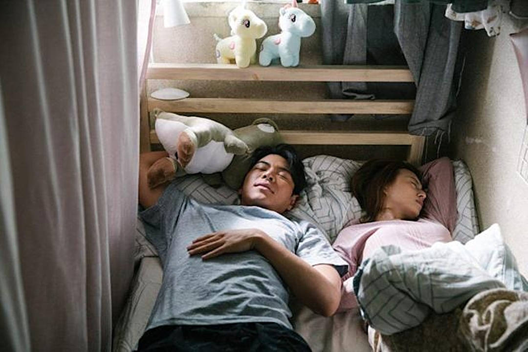 1.男人搡女人三年大片浜爱恨纠缠