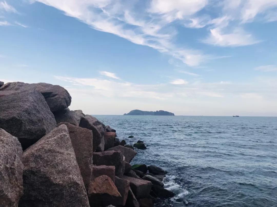 自由乌克兰海滨风情探索，畅享无拘束旅行体验，发现隐藏的绝美海岸线