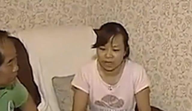 1.年轻人操老太太视频引发热议