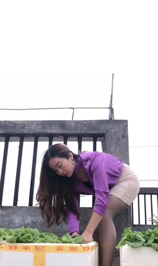 四川少妇BBBxxxxx的精彩故事与生活点滴分享
