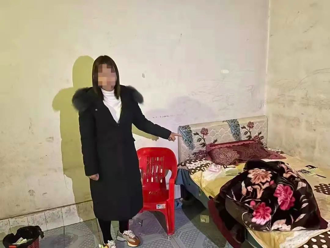 2.云南站街出租屋暗访,少妇卖淫乱象曝光,警方突击扫黄行动