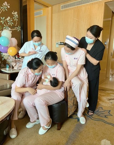 亚洲国产精华液一区在线推荐，精选优质护肤产品，打造完美肌肤，享受专业护理