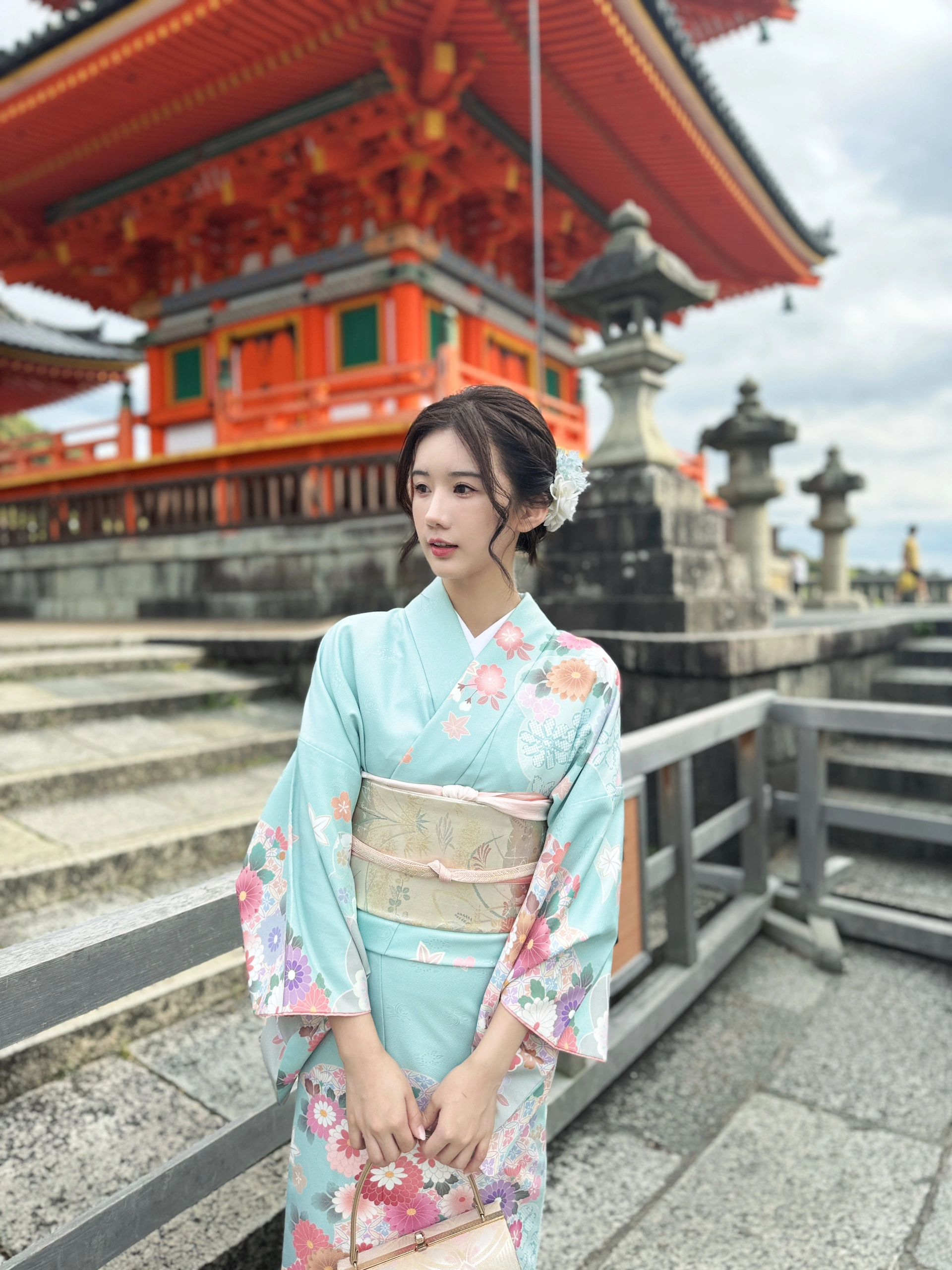色呦呦亚洲日本樱花季浪漫之旅,探索东京大阪风情,感受和服文化魅力 色呦呦亚洲日本樱花季浪漫之旅,探索东京大阪风情,感受和服文化魅力
