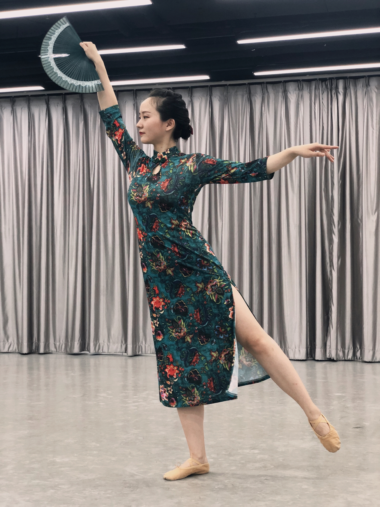 1.中国风熟女舞蹈魅力绽放
