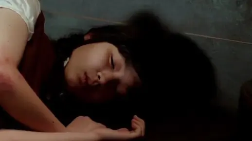 被处破女痛哭A片免费观看震撼，揭露背后真相，引发社会深度思考