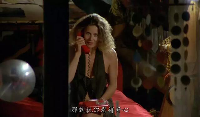 娇妻互换被高潮了三次的刺激之夜，两对夫妻的秘密游戏，欲望与激情的意外碰撞