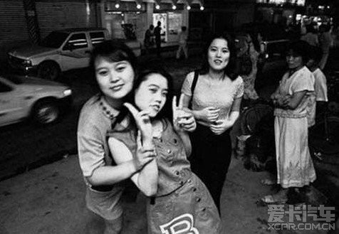 2.偷拍中国妓女老头浜暗巷秘闻，地下情色交易，灰色产业链曝光