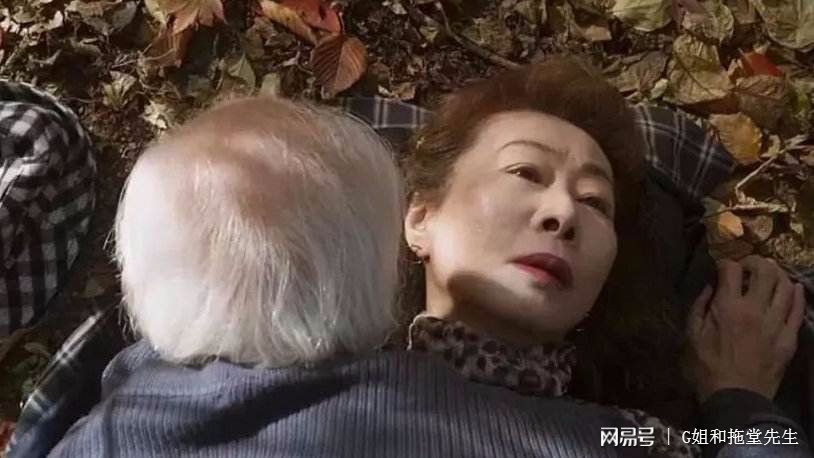 老太太性生活毛片揭秘，老年激情，晚年性福，真实记录
