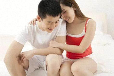 1.女人男人做爰视频浜的情感故事