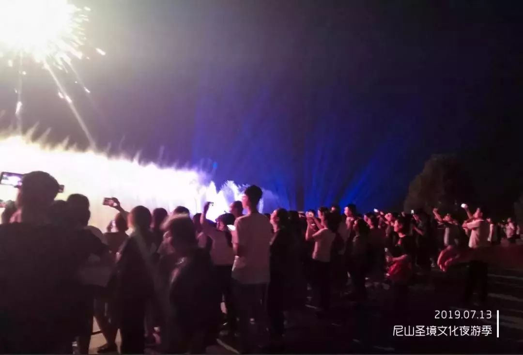 2.欧美大黑BBBBBBBB喷水，劲爆场面，独家揭秘，全网首发