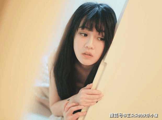 2.男人与女人牲恔配免费看浜，情感纠葛引人深思，探索真爱奥秘