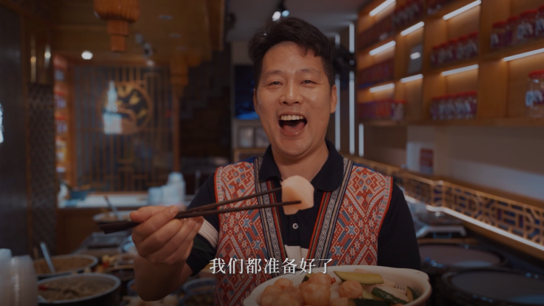 2.边做饭边被躁BD苍井空苍井空趣事，厨房里的欢乐时光，美食与笑声交织