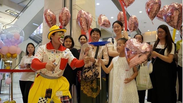 免费多人插一女BGif激情互动,多人同乐刺激体验,畅享无限欢乐时光 免费多人插一女BGif激情互动,多人同乐刺激体验,畅享无限欢乐时光