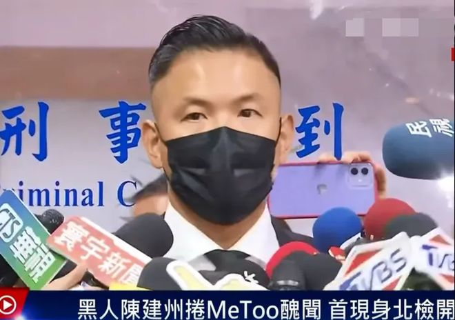 袖珍婬乱视频引发热议，网友热议其影响，专家呼吁加强监管