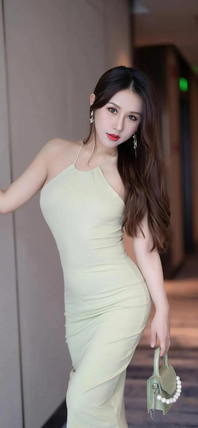 欧美又黄又嫩大片A片浜劲爆热辣，激情四射，撩人诱惑无限