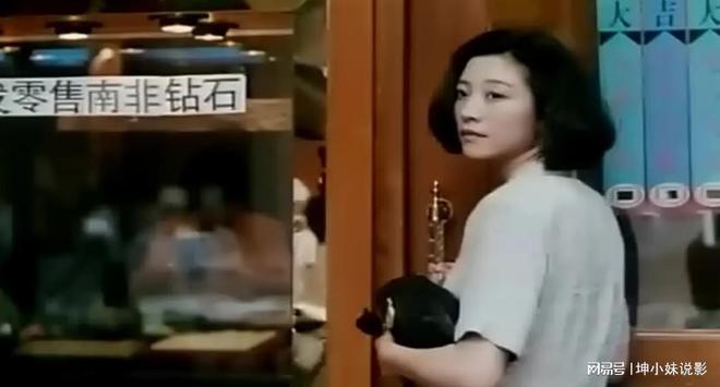 国产在线播放av孕妇题材热播，引发热议，探讨伦理与市场需求