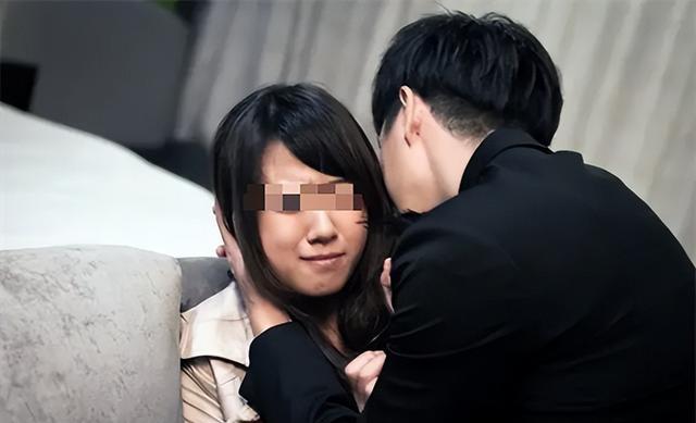 人妻互换A片无码激情，夫妻交换真实体验，深夜秘密约会
