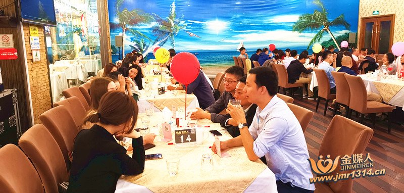 被三个军人躁到高潮全过浜，真实经历揭秘，军旅情欲故事，隐秘快感与刺激回忆