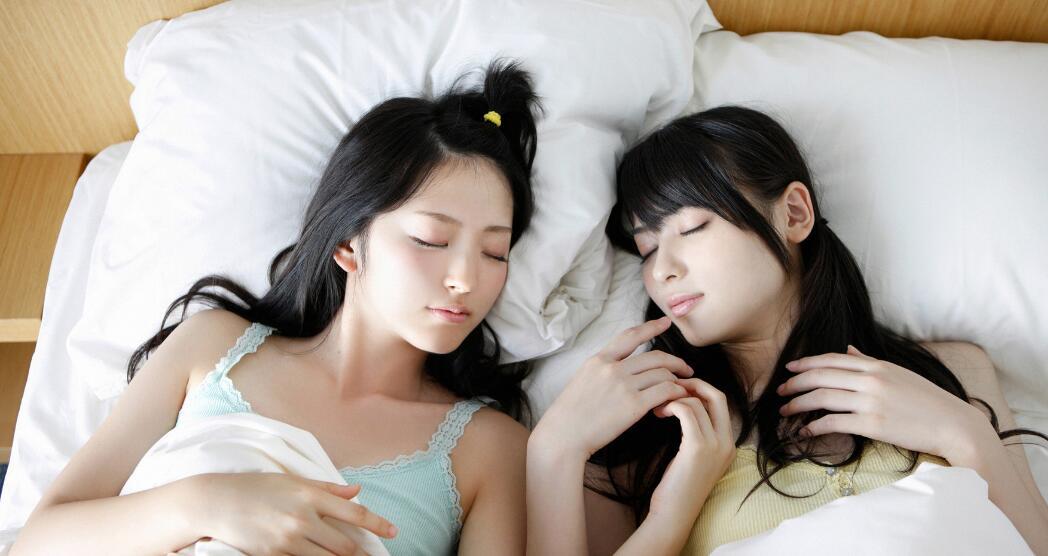 黄色操妹妹A片激情演绎，疯狂诱惑，深夜独享的视觉盛宴