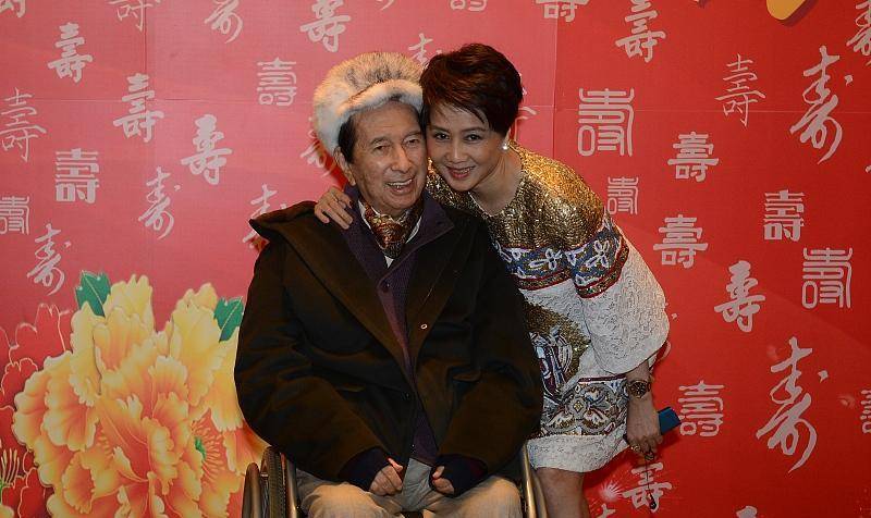 中国老头与老头469的温情故事，跨越年龄的同志之爱，展现晚年同性恋群体的真实生活