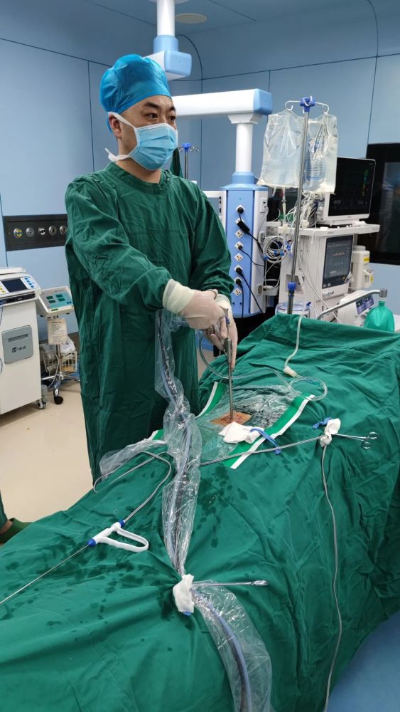 2.胬肉治疗最新技术，传统疗法对比，术后护理要点解析