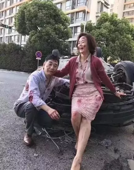 2.搡老女人全过程曝光，细节震撼，引发热议不断