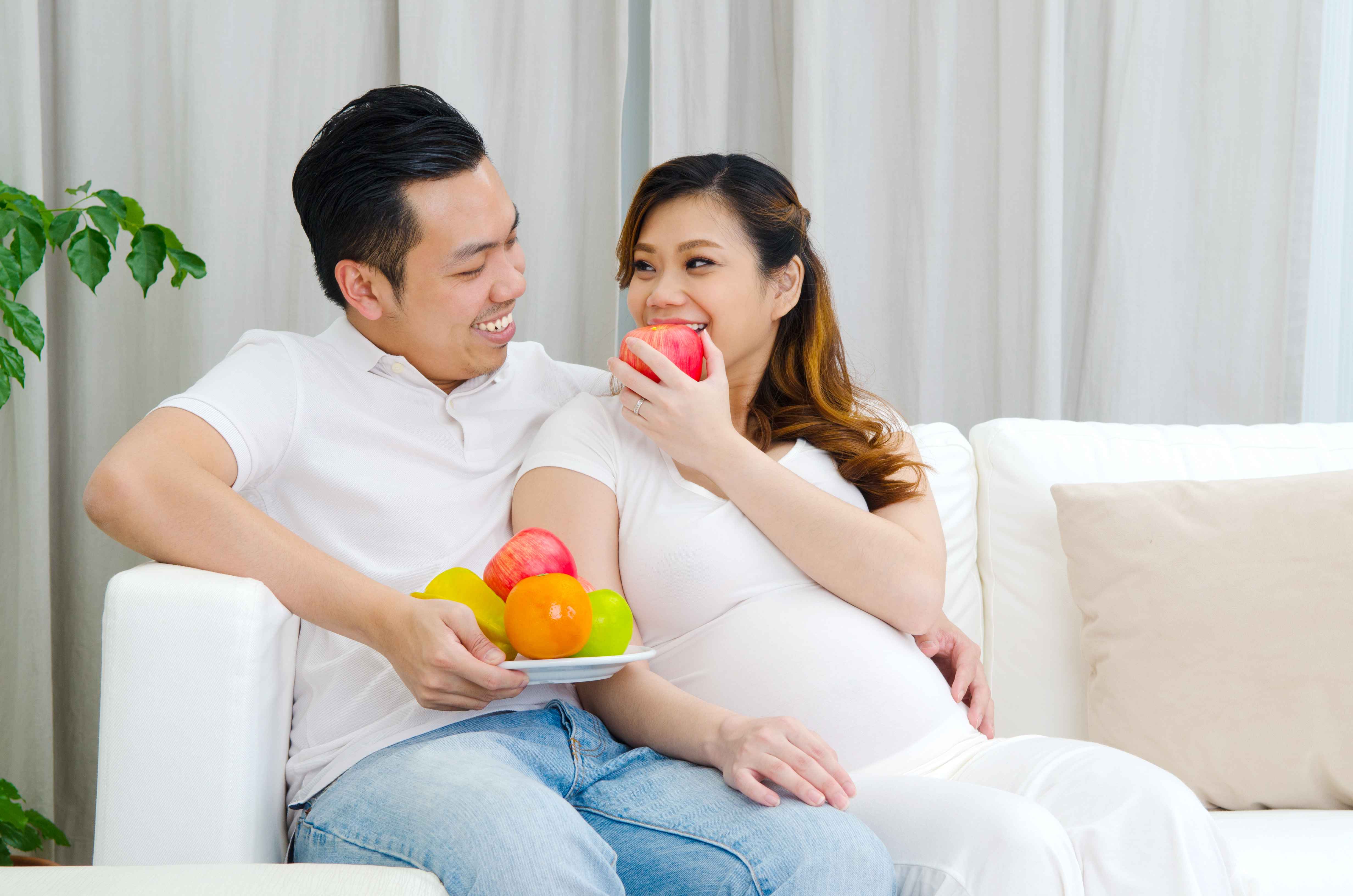 孕妇做爱视频分享孕期亲密指南，健康安全注意事项，夫妻情感升温技巧