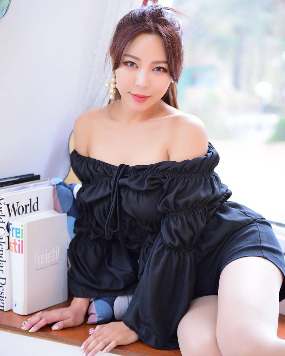 德国熟妇性疯狂毛多水多浜的激情故事，揭秘熟女魅力，探索欲望与狂野的交织