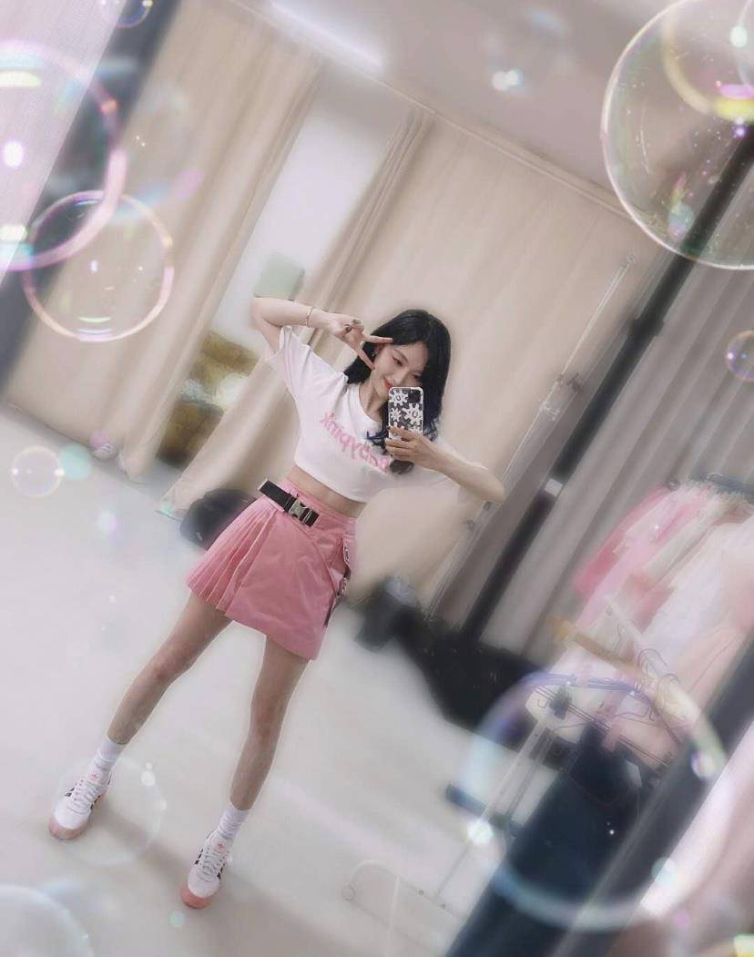 粉嫩特大少女视屏唯美清新心动瞬间，梦幻风格，青春洋溢少女情怀