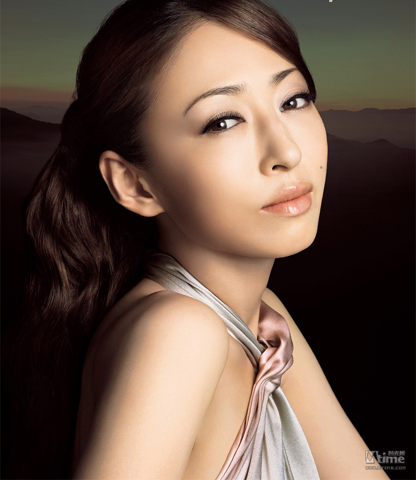 日本熟女情色诱惑，性感写真，成熟魅力，私房拍摄