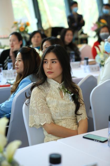 1.熟女wwwaa魅力绽放时尚风采