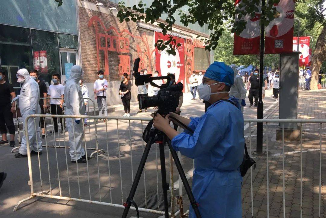 四川少妇BBB搡BBB爽爽爽视频流出，网友疯狂转发，真实画面曝光，引发热议不断