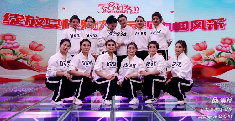 中国女兵英勇事迹震撼人心，展现巾帼风采，传递正能量精神