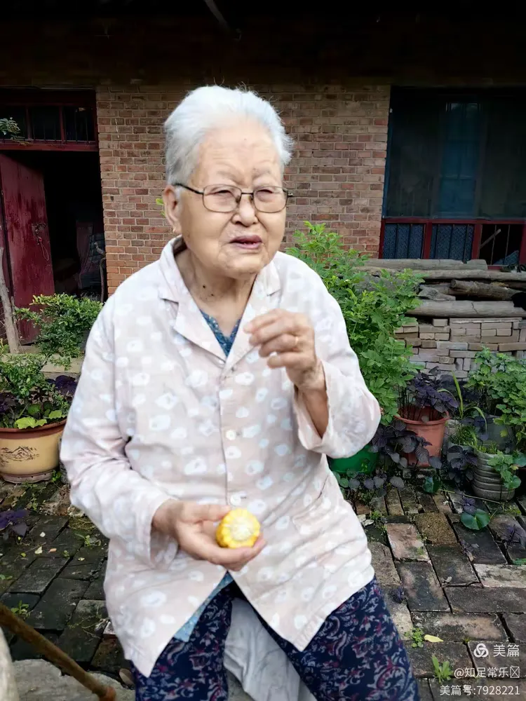 80岁老太婆的晚年生活，健康饮食秘诀，快乐养老心得分享