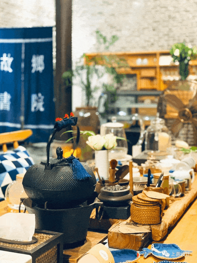 老头性Av恋老题材电影推荐，探索独特情感世界，揭秘小众文化魅力