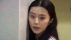 微胖女神撩人欲照，性感曲线尽显魅力，又纯又欲让人心动