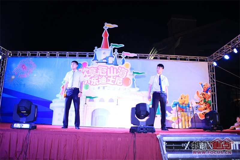 日本中文字幕夜夜嗨98视频精彩合集，高清画质，热门影视，尽享欢乐时光