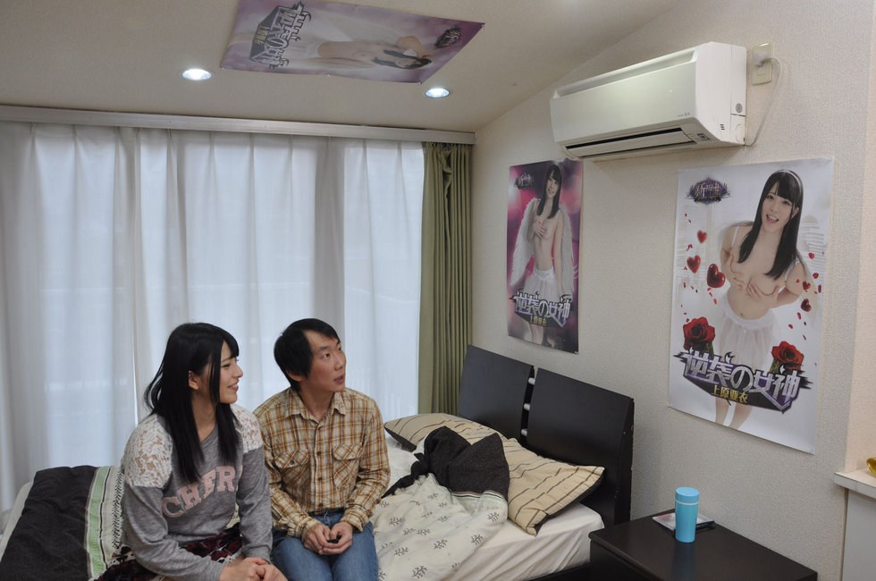 2.丰满女邻居邂逅老太婆，禁忌之恋，A片现场实录，欲望交织