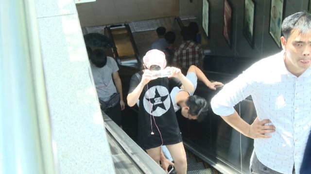 偷拍社区久久引发热议,居民呼吁加强监管,共建安全和谐环境 偷拍社区久久引发热议,居民呼吁加强监管,共建安全和谐环境