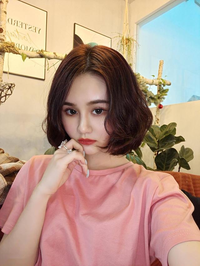 婷婷五月天自拍网爆红，揭秘网红自拍秘诀，分享最新美颜技巧