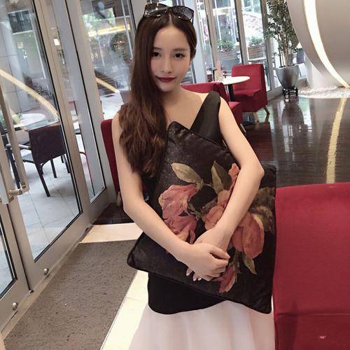 无码人妻熟女风情万种,魅力四射,成熟诱惑令人沉醉 无码人妻熟女风情万种,魅力四射,成熟诱惑令人沉醉