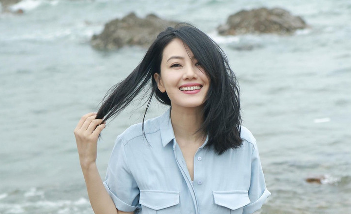 女人自慰特黄A片疯狂高潮，淫荡少妇私密玩具，深夜自慰诱惑实录
