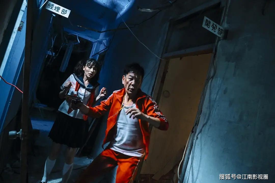 2.偷拍中年夫妇高潮浜，隐秘欲望，深夜禁忌，真实记录