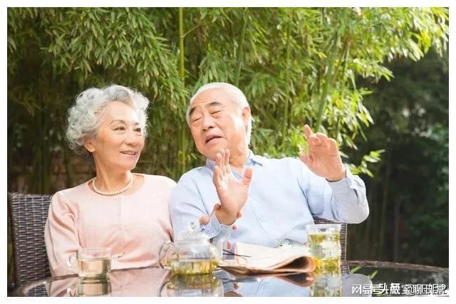 70岁老女人与80岁老太太的晚年生活,养老秘诀,长寿之道 70岁老女人与80岁老太太的晚年生活,养老秘诀,长寿之道