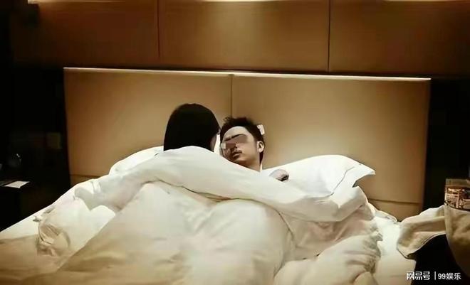 激情A片啪啪床上浜，探索成人世界秘密，解锁欲望新境界